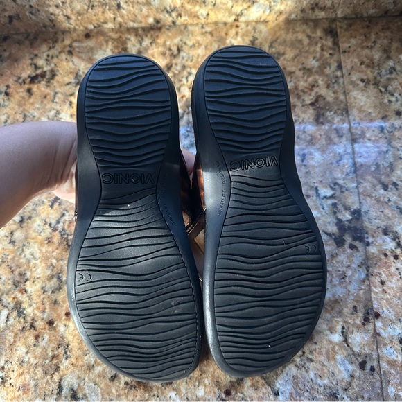 Vionic Hilda Thong Sandals, Brown, Women's 6.5 - Picture 2 of 7